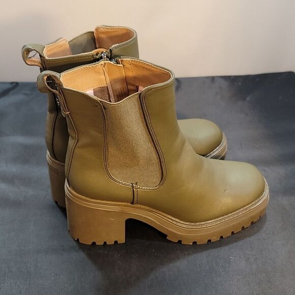 BRAND NEW SAM & LIBBY  WOMEN'  CHELSEA BOOTS - Picture 7 of 15